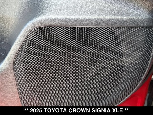 2025 Toyota Crown Signia XLE
