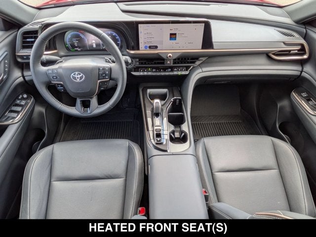 2025 Toyota Crown Signia XLE