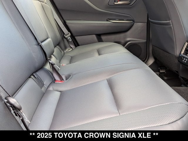 2025 Toyota Crown Signia XLE