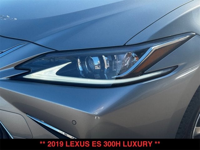 2019 Lexus ES 300h ES 300h Luxury