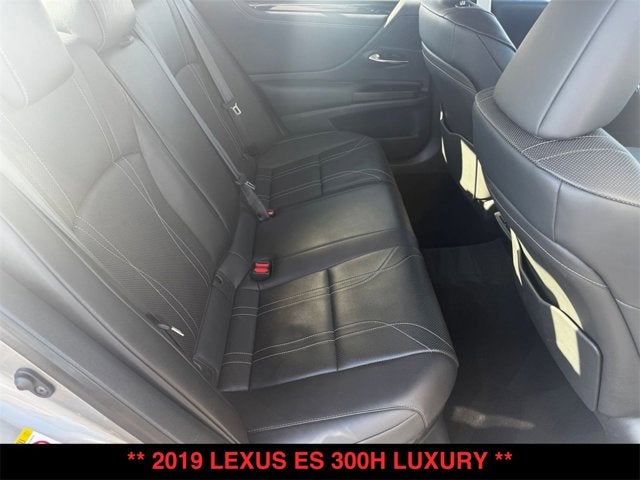 2019 Lexus ES 300h ES 300h Luxury