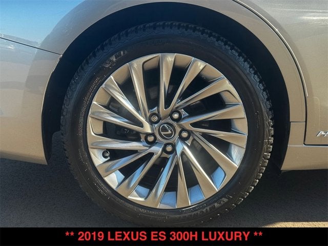 2019 Lexus ES 300h ES 300h Luxury