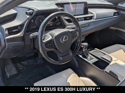 2019 Lexus ES 300h ES 300h Luxury