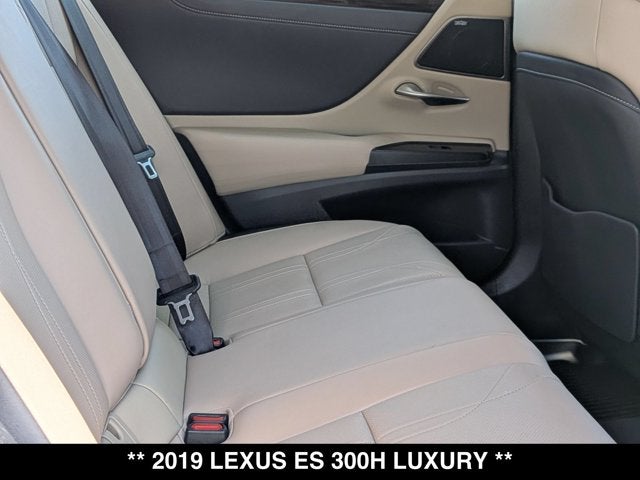 2019 Lexus ES 300h ES 300h Luxury