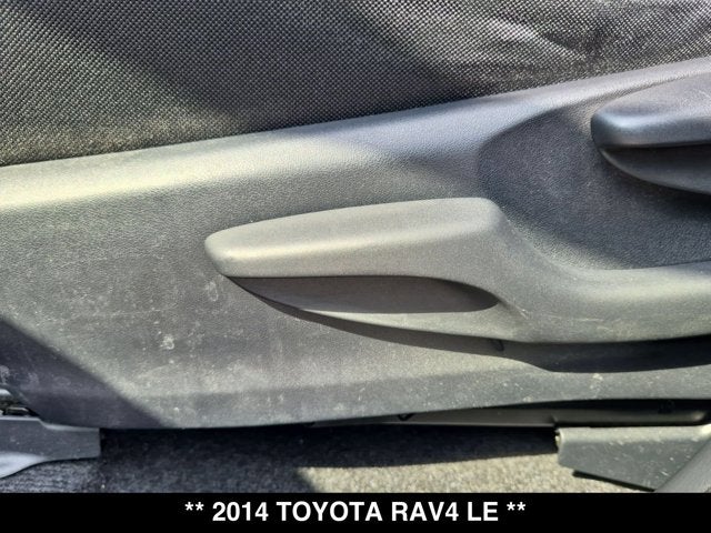 2014 Toyota RAV4 LE