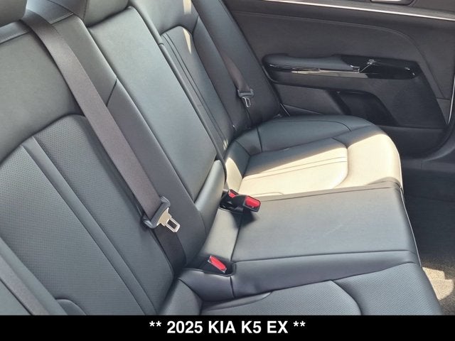 2025 Kia K5 EX