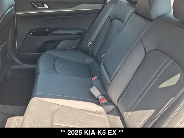 2025 Kia K5 EX