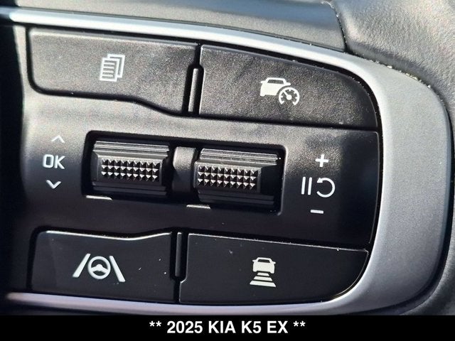 2025 Kia K5 EX