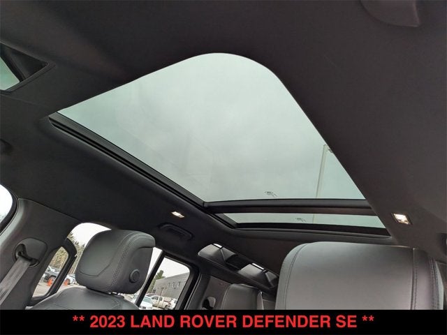 2023 Land Rover Defender SE