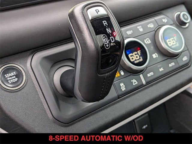 2023 Land Rover Defender SE