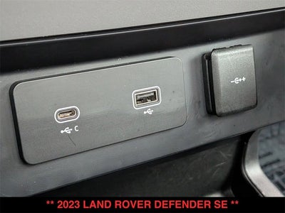 2023 Land Rover Defender SE