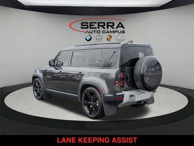 2023 Land Rover Defender SE