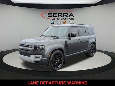 2023 Land Rover Defender SE