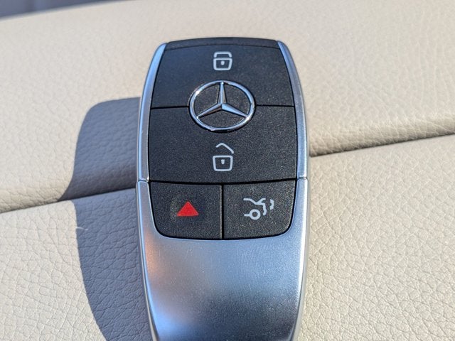 2022 Mercedes-Benz GLC 300 GLC 300