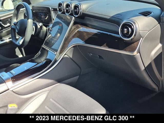 2023 Mercedes-Benz GLC 300 GLC 300