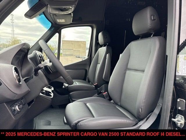 2025 Mercedes-Benz Sprinter Cargo Van 2500 Standard Roof I4 Diesel 144" RWD