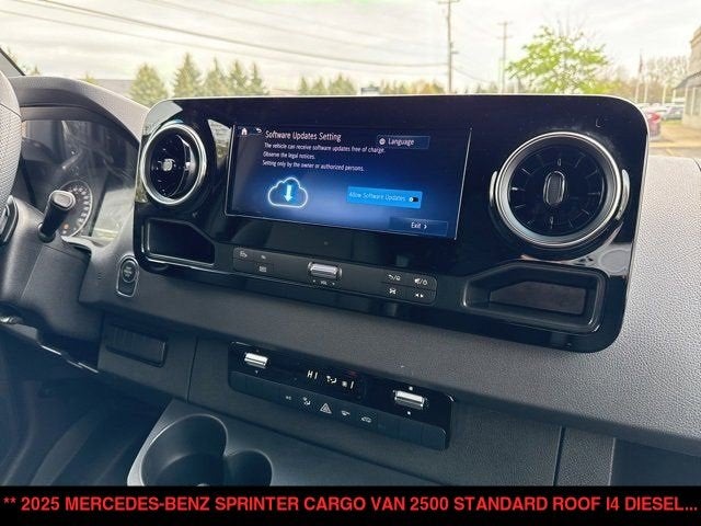 2025 Mercedes-Benz Sprinter Cargo Van 2500 Standard Roof I4 Diesel 144" RWD
