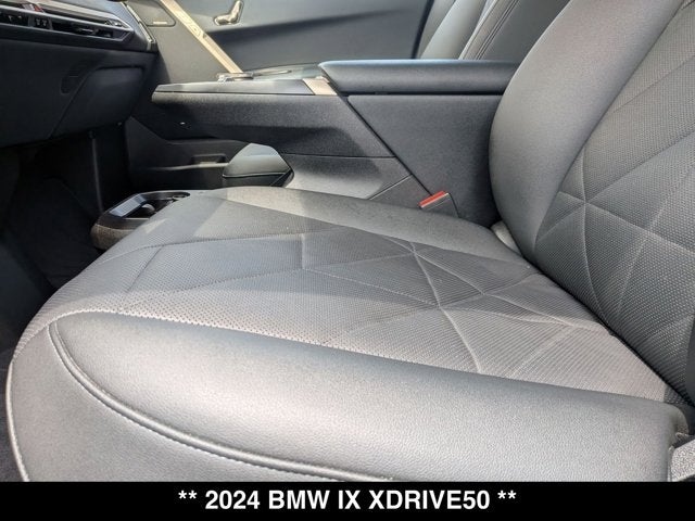 2024 BMW iX xDrive50