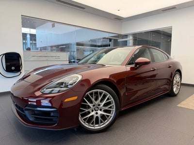 2022 Porsche Panamera 4
