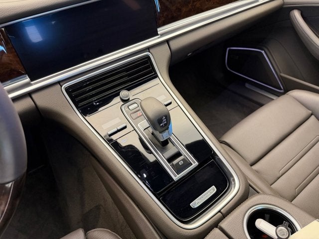 2022 Porsche Panamera 4