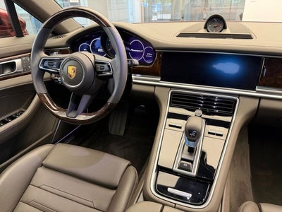 2022 Porsche Panamera 4