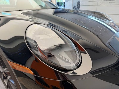 2025 Porsche 911 4 GTS