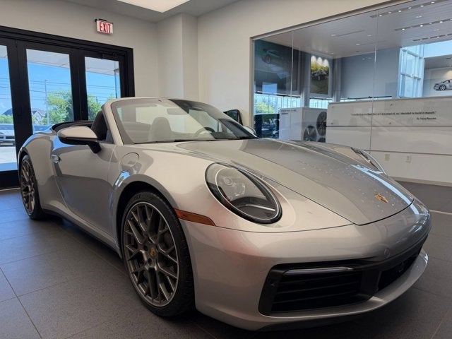 2020 Porsche 911 Carrera