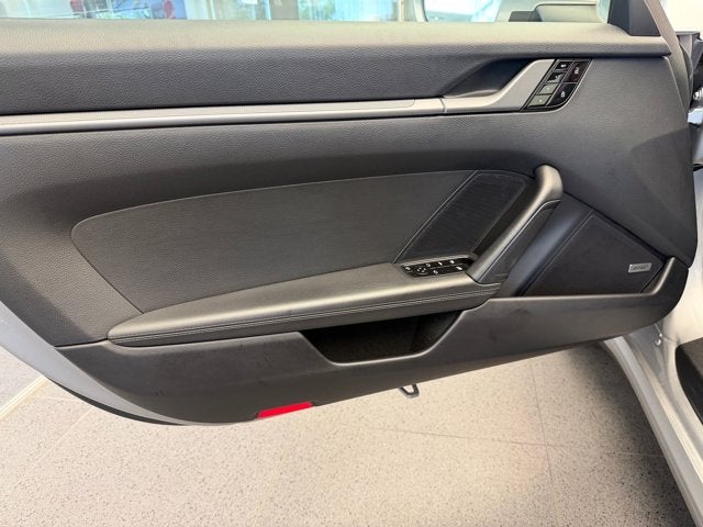 2020 Porsche 911 Carrera