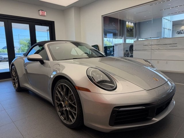 2020 Porsche 911 Carrera