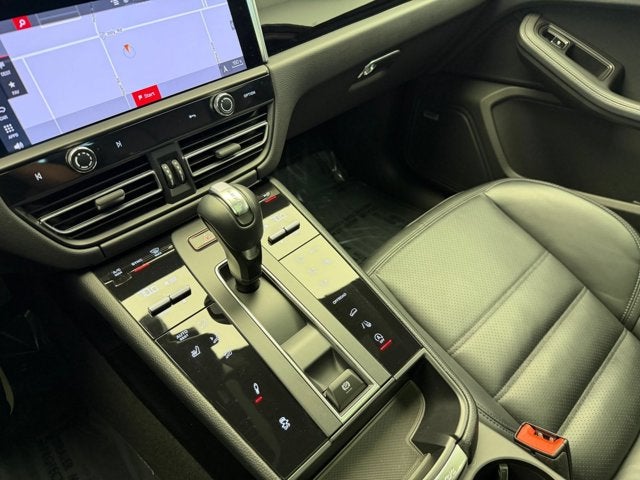 2024 Porsche Macan T