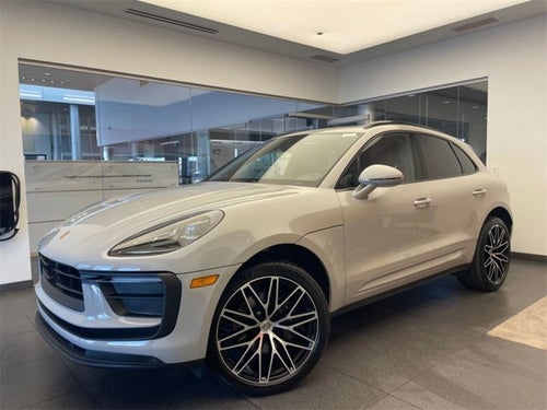 2025 Porsche Macan Base