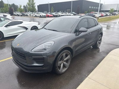 2022 Porsche Macan Base