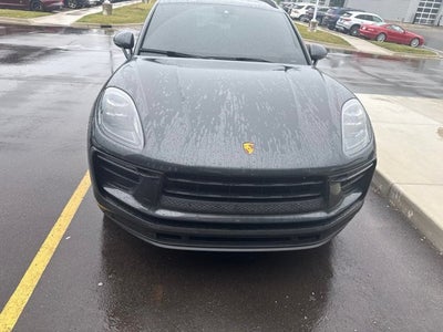 2022 Porsche Macan Base