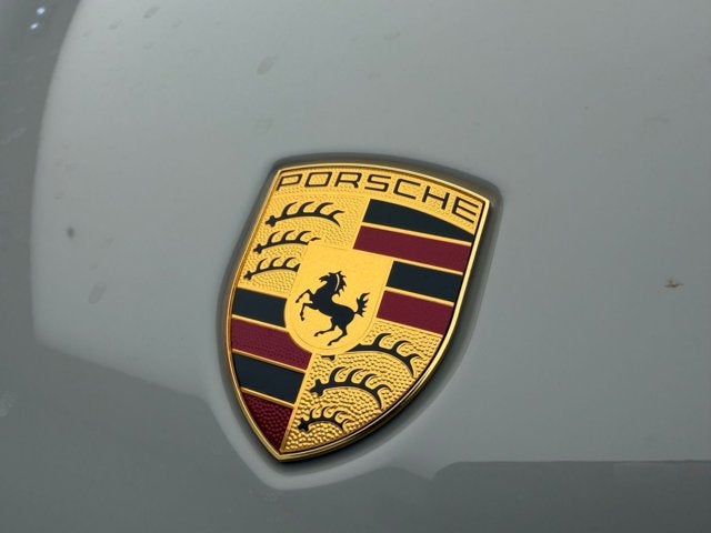 2026 Porsche Macan Base