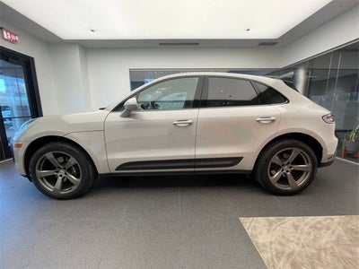 2025 Porsche Macan Base
