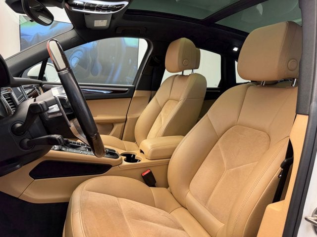 2018 Porsche Macan Base