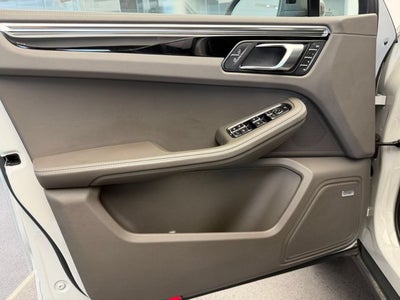 2026 Porsche Macan T