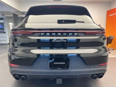 2025 Porsche Cayenne Base