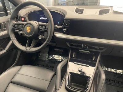 2025 Porsche Cayenne Base