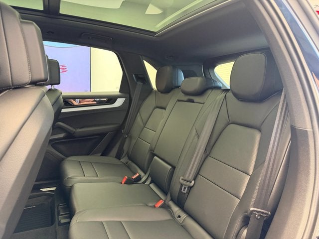 2024 Porsche Cayenne Base