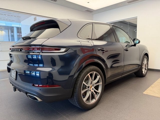 2024 Porsche Cayenne Base