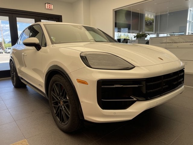2026 Porsche Cayenne GTS