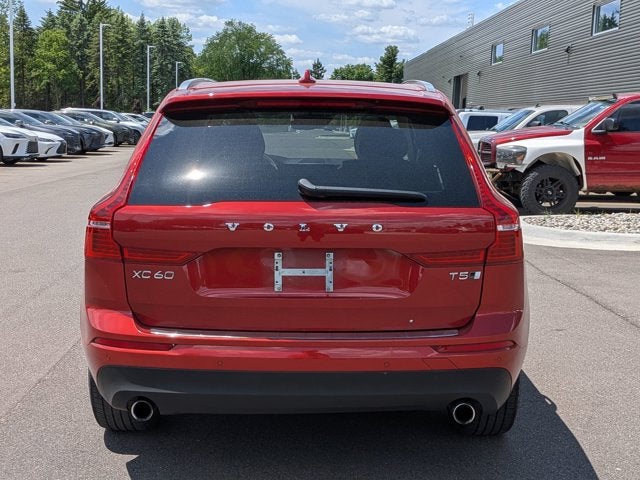 2021 Volvo XC60 Momentum