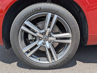 2021 Volvo XC60 Momentum