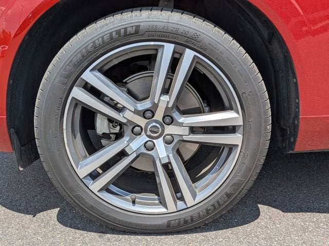 2021 Volvo XC60 Momentum