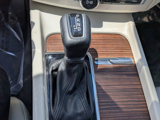 2021 Volvo XC60 Momentum