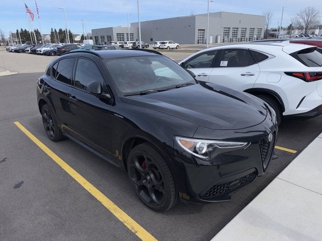 2023 Alfa Romeo Stelvio Veloce